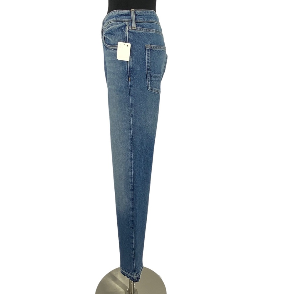 We The Free Distressed Straight Leg Jeans NWT Bin A9 - Picture 3 of 11